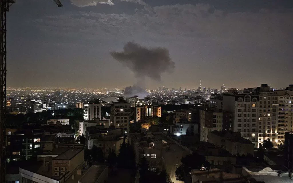 Iran at Israel, Nagpalitan ng mga Pag-atake Habang Nabalam ang Usapang Diplomasya