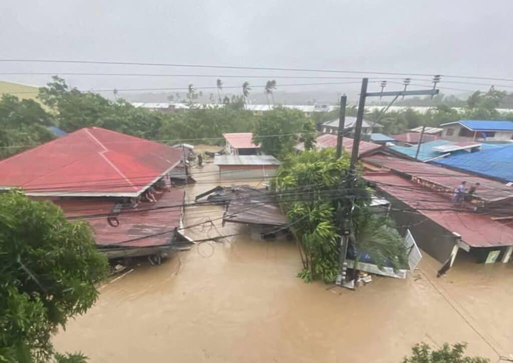 ‘Tino’ Nanira ng 6,000 Kabahayan sa Rehiyon 6